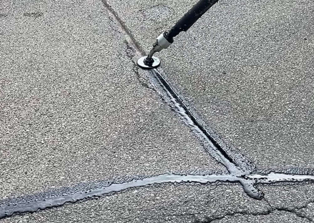 3405 Hot-Applied Joint Sealant – Durable, Weather-Resistant, & DOT Approved (ASTM D6690) - W. R. Meadows